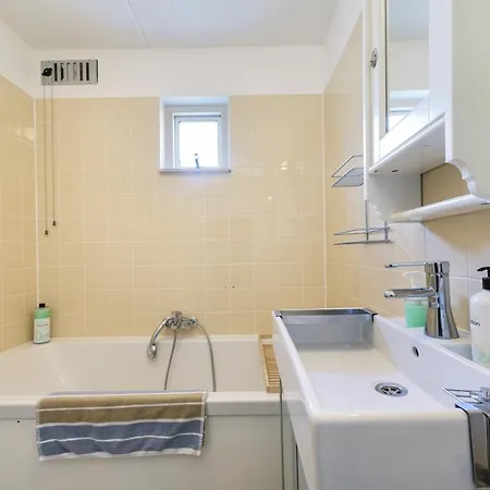 Kijkduinhuis فيلة مونستر