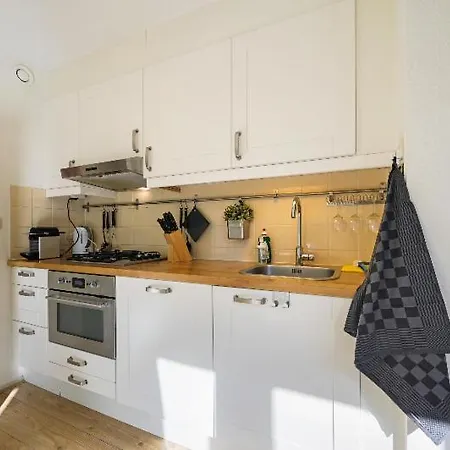 Kijkduinhuis * Монстер