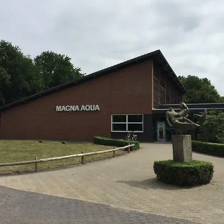 Kijkduinhuis Вилла Монстер