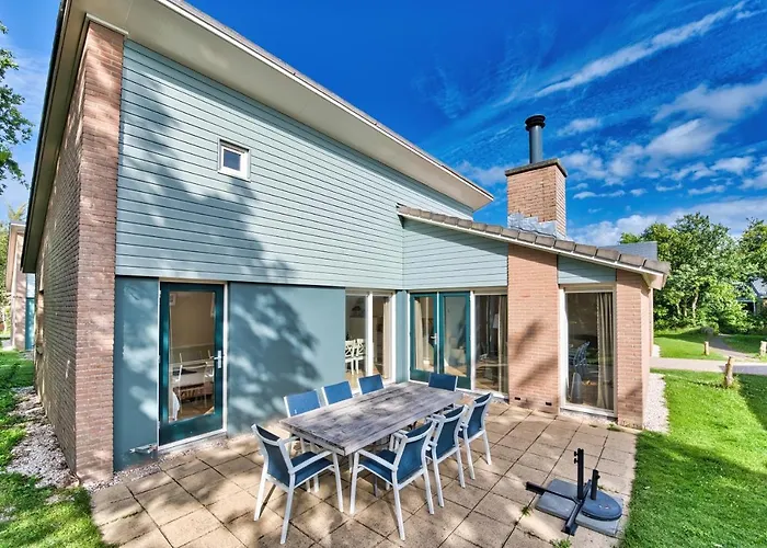 Willa Kijkduinhuis Monster