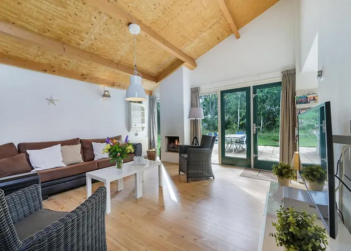 Kijkduinhuis * Monster